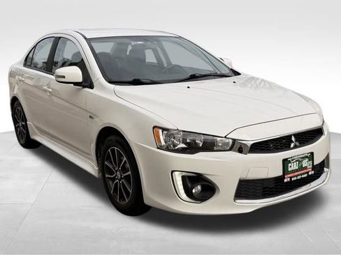 Used 2017 Mitsubishi Lancer ES image 3
