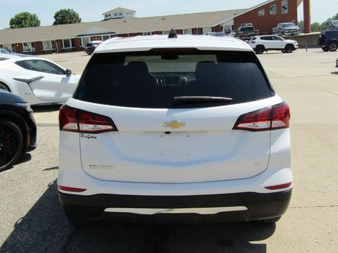 Used 2024 Chevrolet Equinox LT AWD/4WD image 4