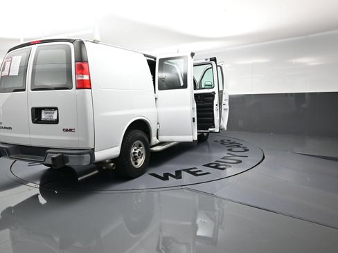 Used 2021 GMC Savana 2500 w/ Driver Convenience Package RWD image 24
