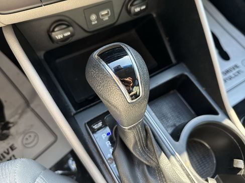 Used 2018 Hyundai Tucson SEL image 18