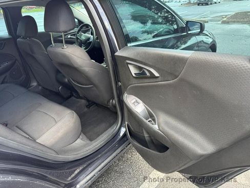 Used 2023 Chevrolet Malibu LS FWD image 11