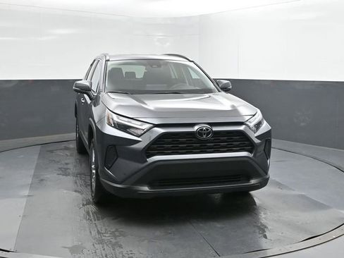 Used 2024 Toyota RAV4 XLE FWD image 21
