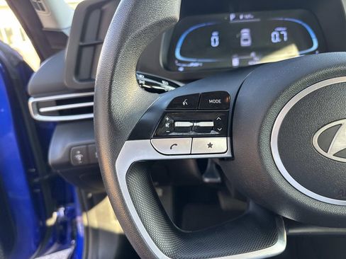 Used 2024 Hyundai Elantra SE image 23