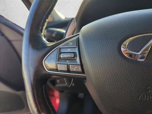 Used 2017 INFINITI Q50 Red Sport 400 AWD/4WD image 16