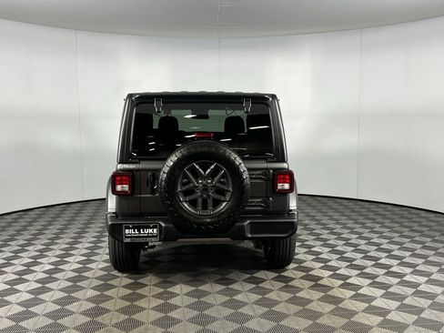 Certified 2024 Jeep Wrangler Sport S image 6