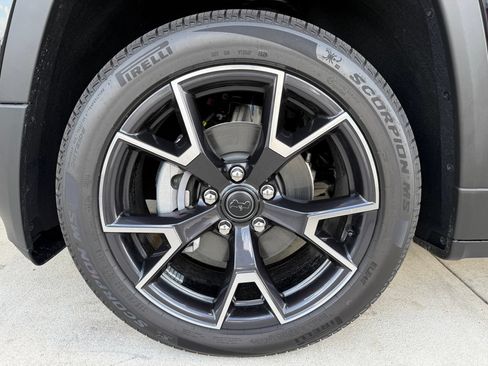 New 2026 Jeep Cherokee Overland AWD/4WD image 25