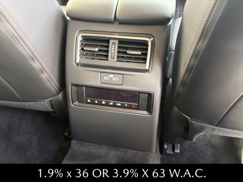 Certified 2025 MAZDA CX-90 Plug-In Hybrid w/ Preferred AWD/4WD image 17