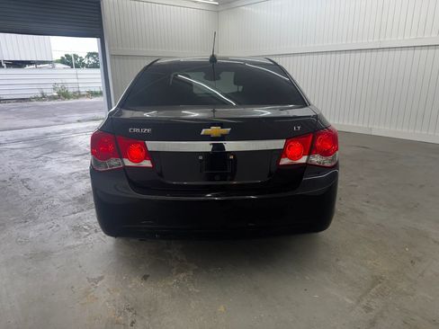 Used 2016 Chevrolet Cruze LT w/ Technology Package image 6