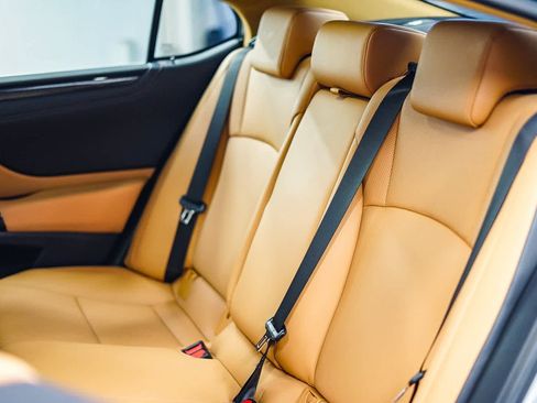 Used 2023 Lexus ES 350 image 19