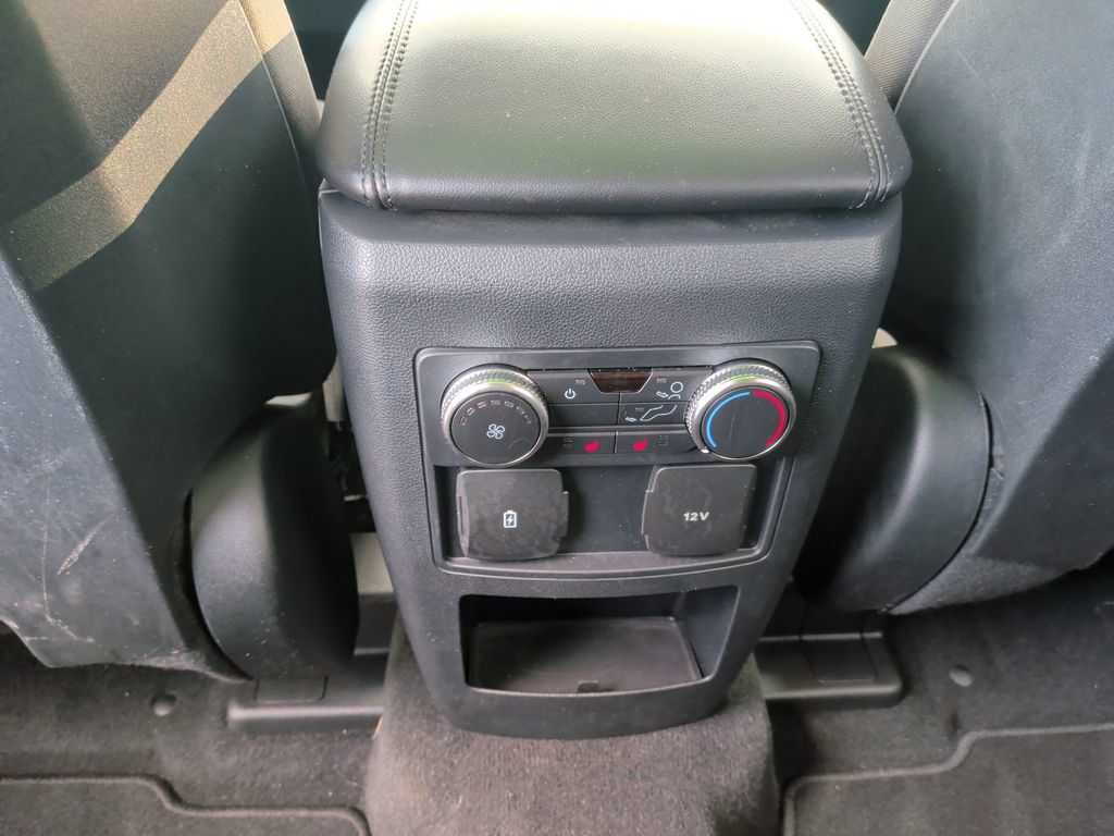 Used 2020 Ford Explorer XLT w/ Comfort Package AWD/4WD image 21