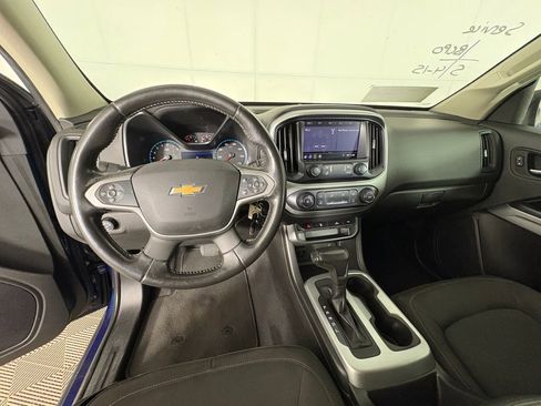 Used 2020 Chevrolet Colorado LT w/ Colorado RST Special Edition image 8