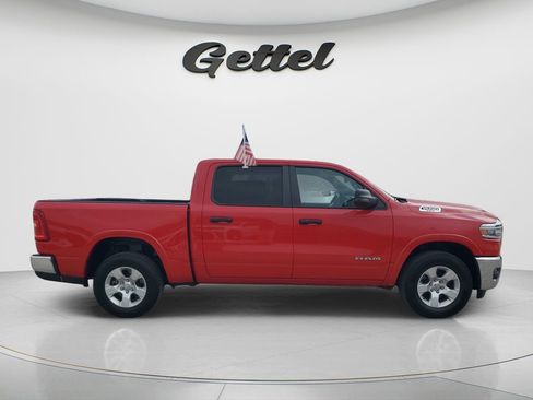 Used 2025 RAM 1500 Big Horn AWD/4WD image 4