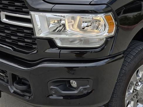 Used 2024 RAM 2500 Big Horn w/ Safety Group image 9