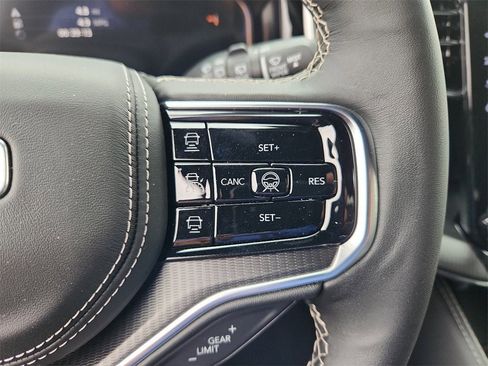 New 2024 Jeep Grand Wagoneer L Series II w/ Quick Order Packagew 28T image 5