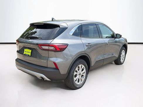 Certified 2024 Ford Escape Active AWD/4WD image 5