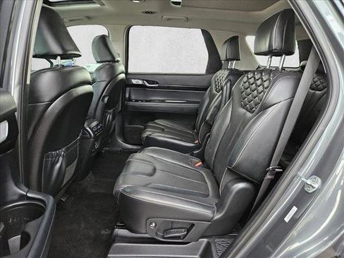 Used 2021 Hyundai Palisade Limited FWD image 16