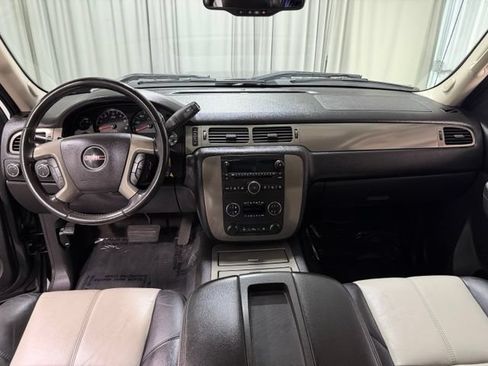 Used 2010 GMC Sierra 1500 SLT w/ All-Terrain Package AWD/4WD image 10