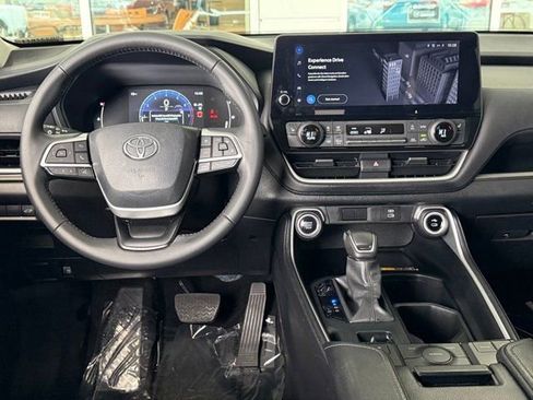 Certified 2024 Toyota Grand Highlander XLE image 37