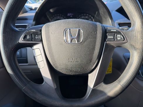 Used 2014 Honda Odyssey LX image 9