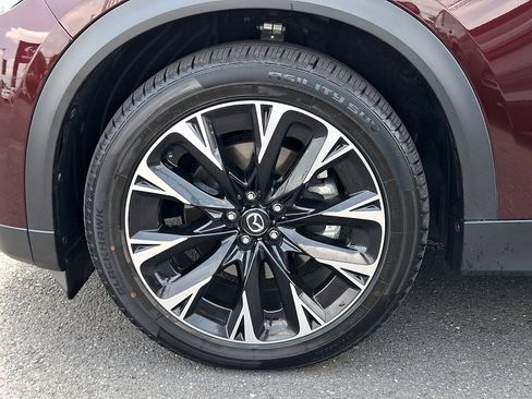 Used 2024 MAZDA CX-90 Plug-In Hybrid w/ Premium Pkg AWD/4WD image 10
