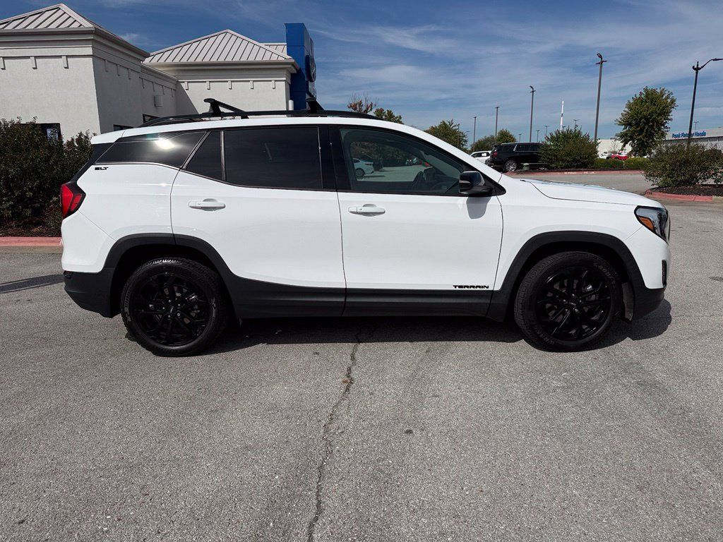 Used 2020 GMC Terrain SLT w/ Preferred Package AWD/4WD image 8