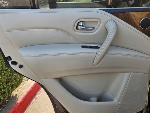 Used 2019 INFINITI QX80 Luxe w/ 22" Wheel Package image 25