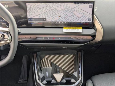 Used 2025 BMW X3 xDrive30i w/ Convenience Package image 11