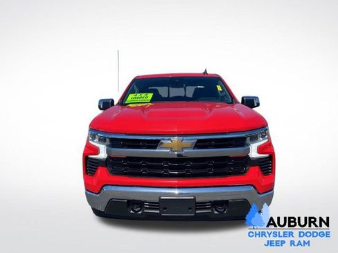 Used 2023 Chevrolet Silverado 1500 LT w/ Convenience Package II AWD/4WD image 2