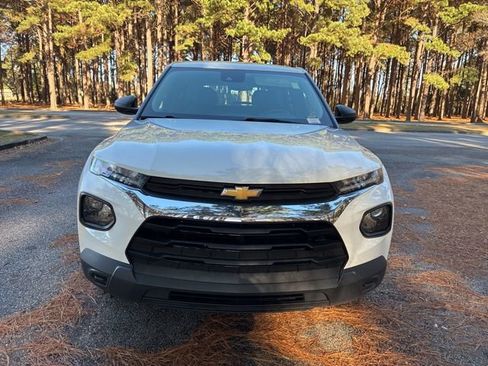 Used 2023 Chevrolet TrailBlazer LS image 8