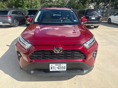 Used 2025 Toyota RAV4 XLE Premium AWD/4WD image 2