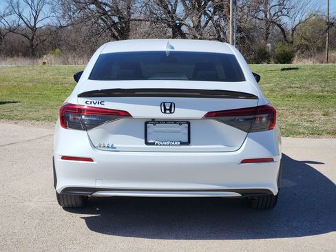 Used 2022 Honda Civic EX image 6