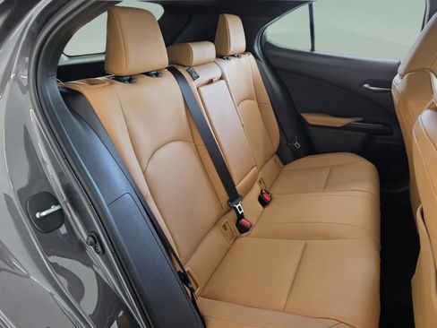 New 2026 Lexus UX 300h FWD image 25
