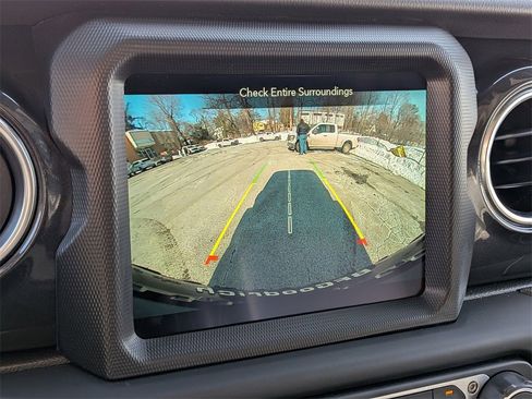 Certified 2023 Jeep Wrangler Rubicon 392 w/ Trailer Tow Package image 19