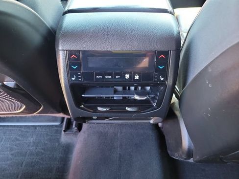Used 2022 Jeep Grand Cherokee Summit AWD/4WD image 18