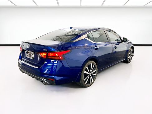 Used 2022 Nissan Altima 2.5 SR FWD image 4