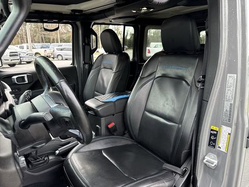 Used 2022 Jeep Wrangler Unlimited Rubicon 4xe w/ Steel Bumper Group image 11