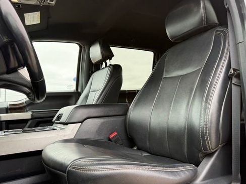 Used 2022 Ford F350 Lariat w/ Lariat Ultimate Package AWD/4WD image 13