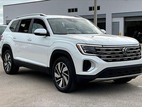 New 2026 Volkswagen Atlas SEL image 2