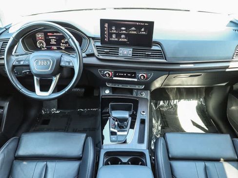 Used 2023 Audi Q5 e Premium w/ Convenience Package AWD/4WD image 12