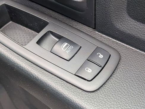 Used 2018 RAM 1500 Express w/ Express Value Package AWD/4WD image 33