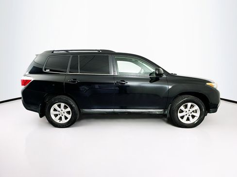 Used 2013 Toyota Highlander Plus image 10