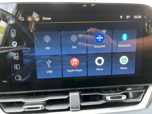 Used 2025 Chevrolet Equinox LT FWD image 17