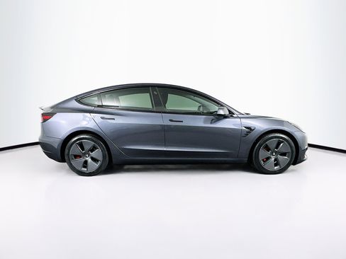 Used 2023 Tesla Model 3 Standard Range image 10