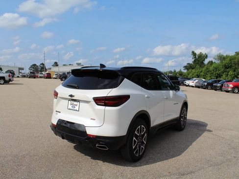 Used 2024 Chevrolet Blazer RS w/ Driver Confidence II Package FWD image 21