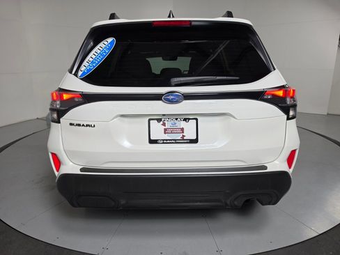 Certified 2025 Subaru Forester Premium AWD/4WD image 4