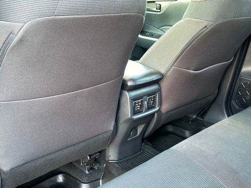 Used 2021 Toyota RAV4 LE image 28