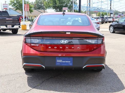 Used 2025 Hyundai Sonata SE image 18