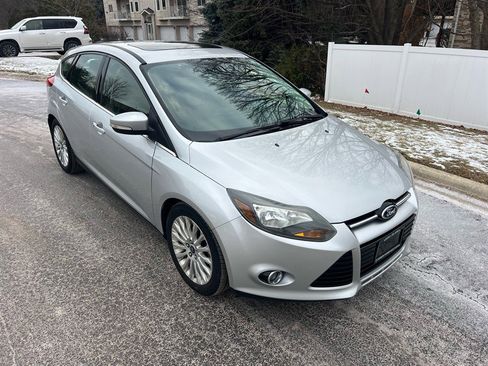 Used 2012 Ford Focus Titanium image 4