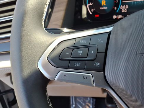 New 2026 Volkswagen Atlas SE image 19