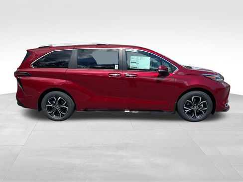 New 2026 Toyota Sienna Platinum AWD/4WD image 6